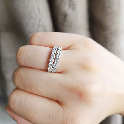 The Celeste | 7 Moissanite Stones Ring