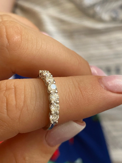 The Celeste | 7 Moissanite Stones Ring